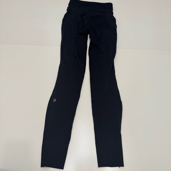 Lululemon black base pace high rise legging 28” size 2 - Picture 8 of 10